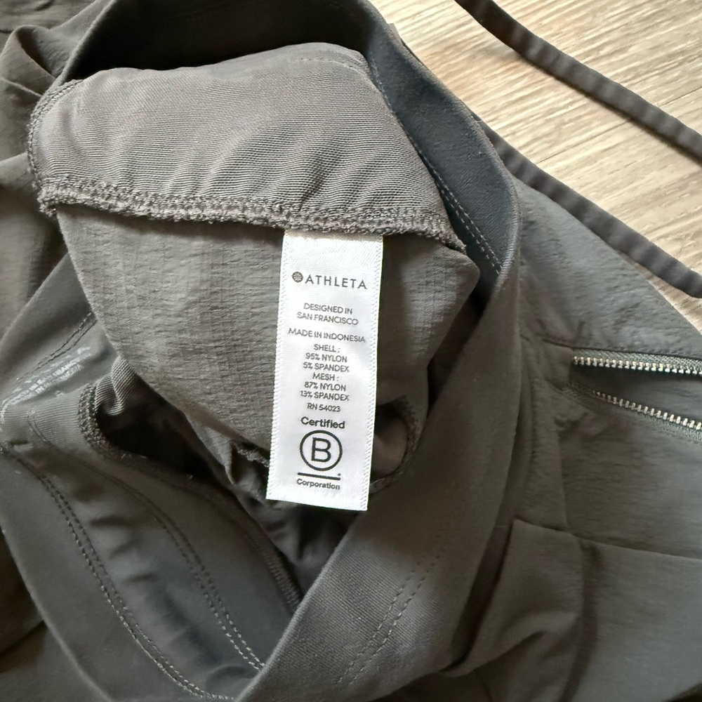 Athleta Dark Grey Nylon Joggers - Picture 3 of 4